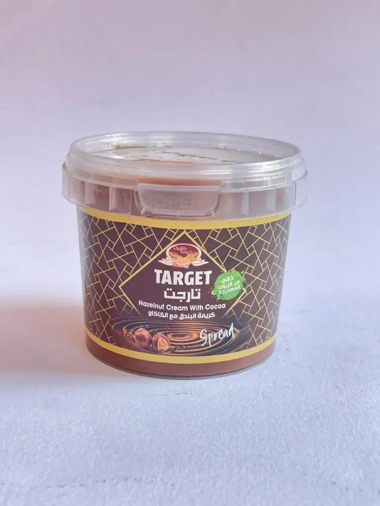 كريمة تارجيت البندق مع الكاكاو