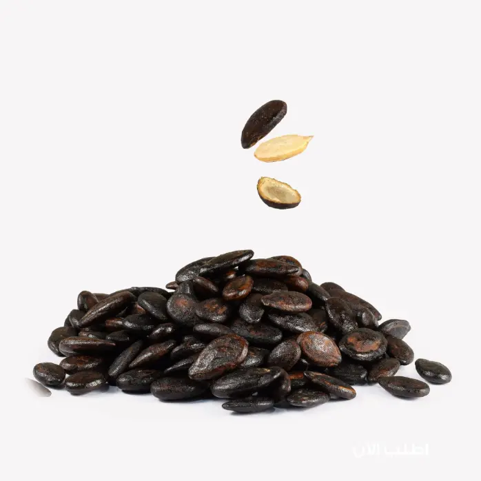 لب اسود بطيخ